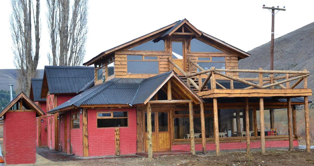 Montana Negra Hotell Aluminé Eksteriør bilde